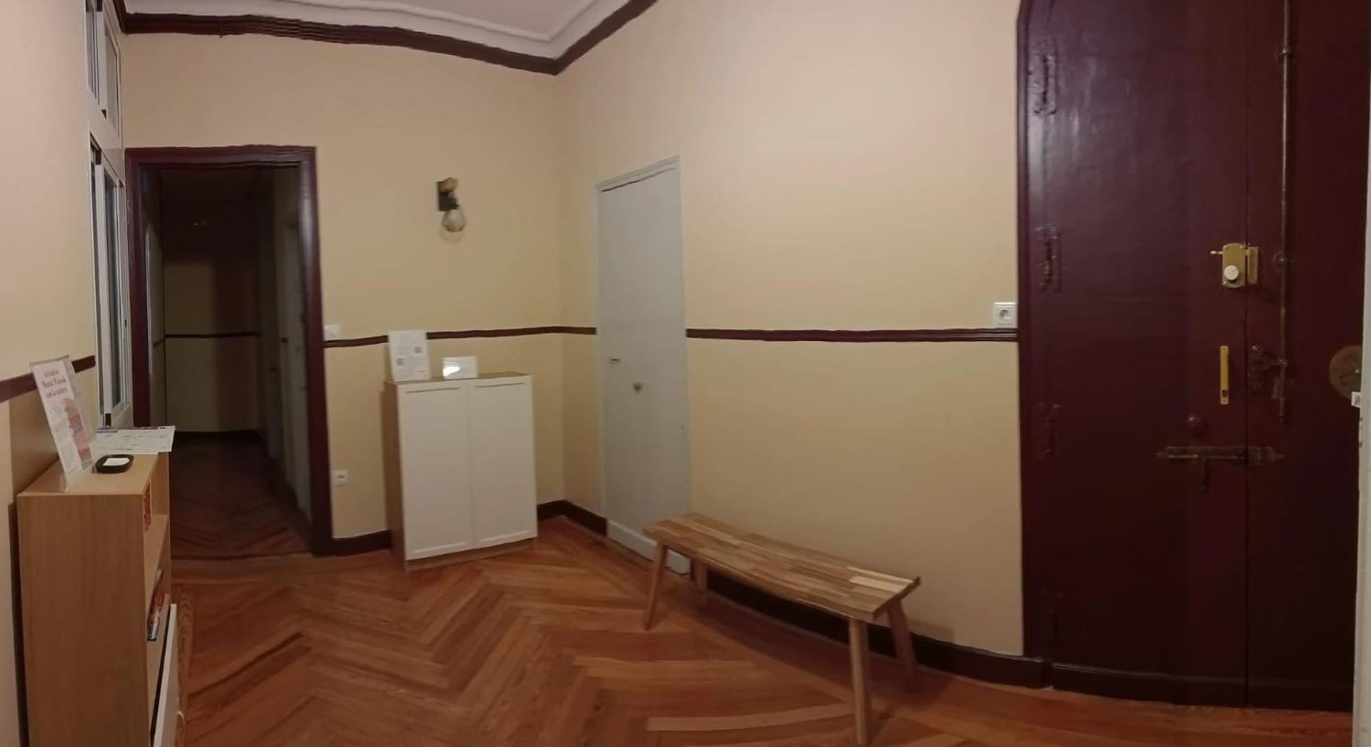 Hostal Yolanda Мадрид Екстериор снимка